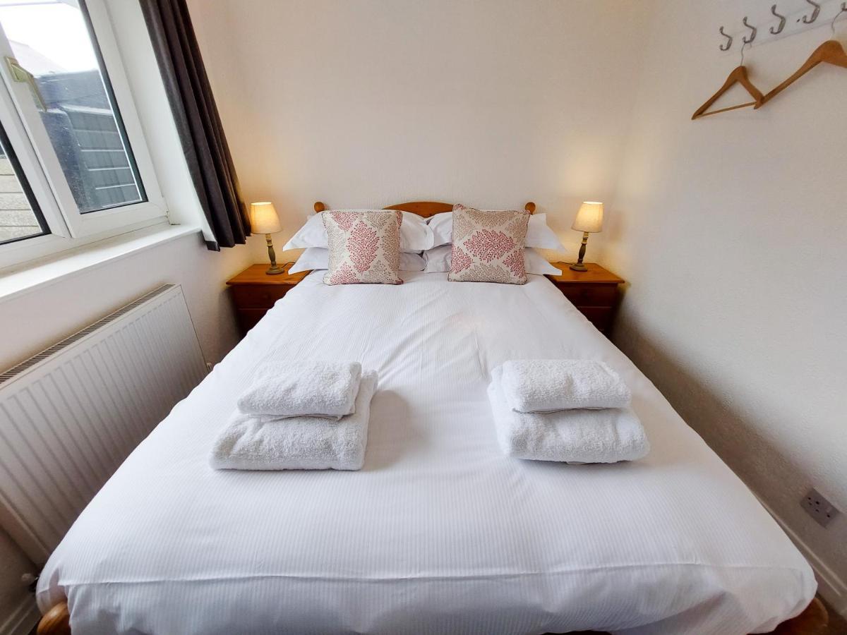 Spring Gardens Holiday Bungalow Cayton Εξωτερικό φωτογραφία